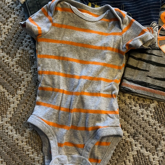Baby boy 0-3 months clothes bundle - Picture 5 of 10